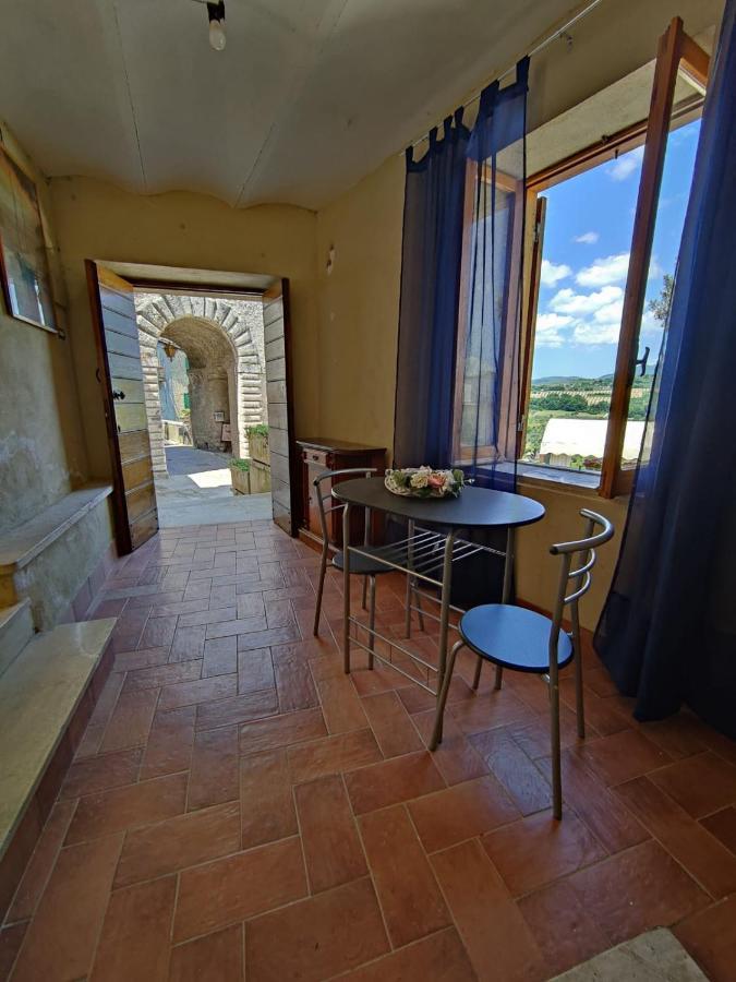 Apartamento La Casa In Piazza Toffia Exterior foto
